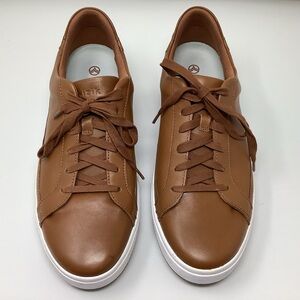 Kizik Vegas Sneaker Shoes Size 12 Wide